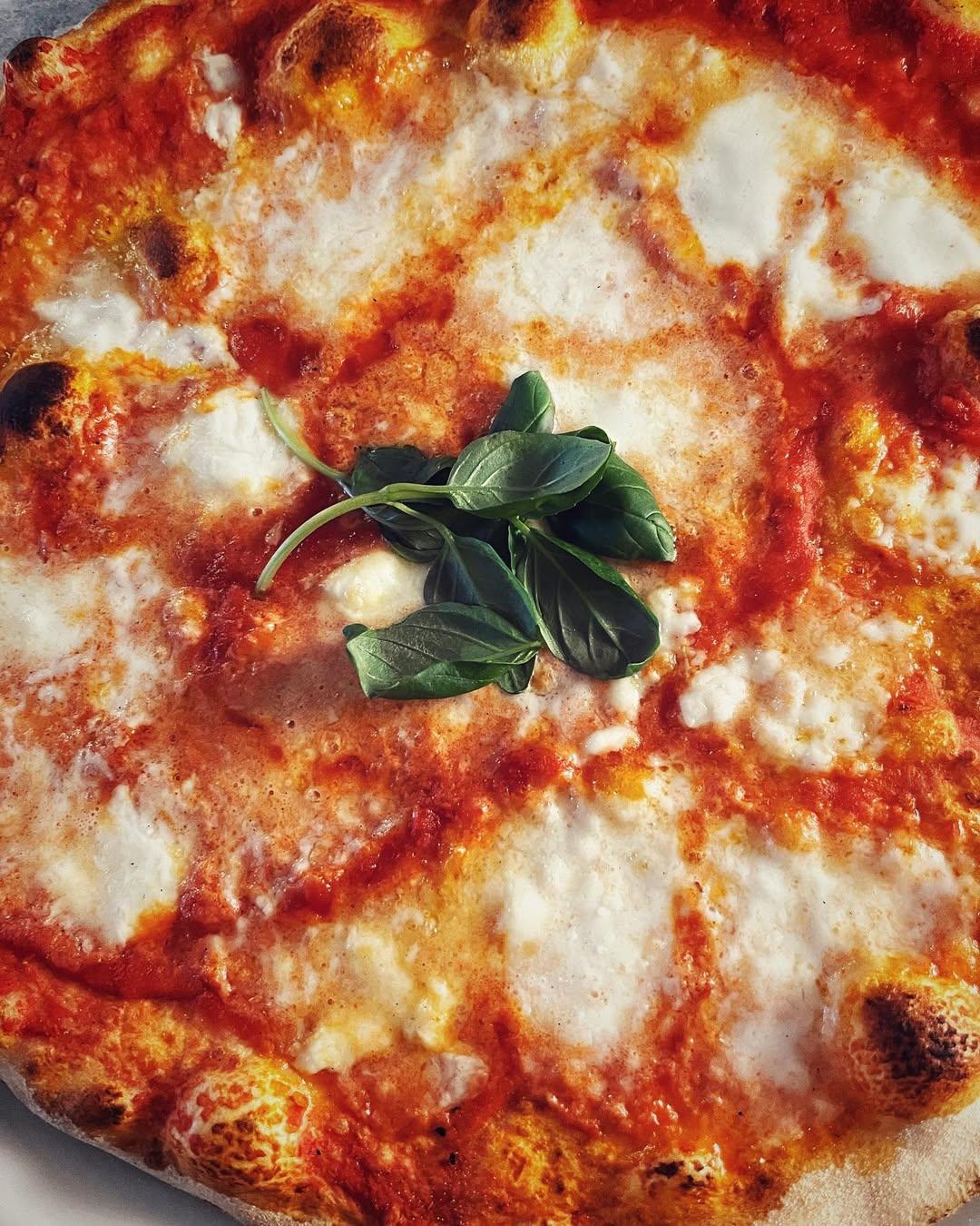Pizza Margherita
